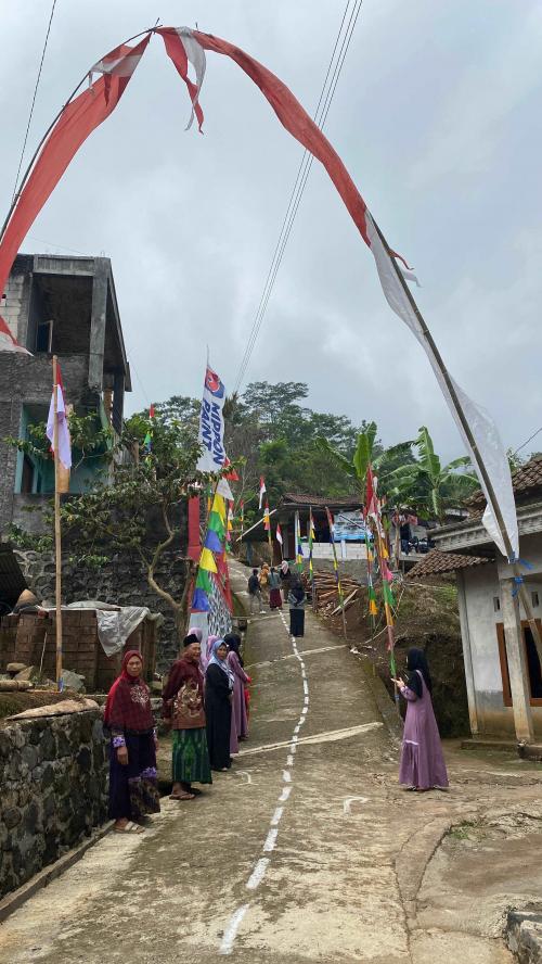 Warga Dusun Tempel antusias menyambut Juri